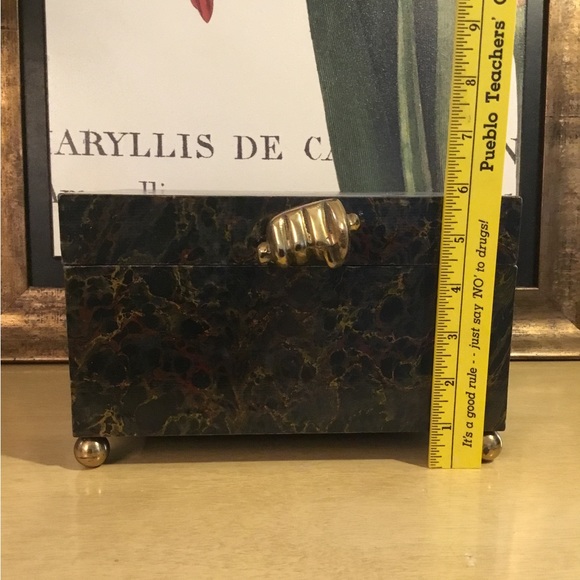 Faux Tortoise Shell Stash Box - Picture 9 of 11